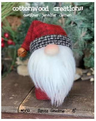 SANTA GNOME PATTERN CWC669