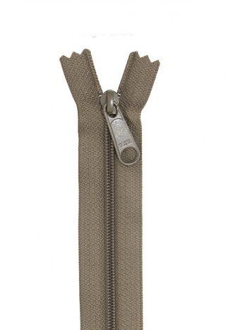 ZIPPER, 24" KHAKI #160, BY ANNIE