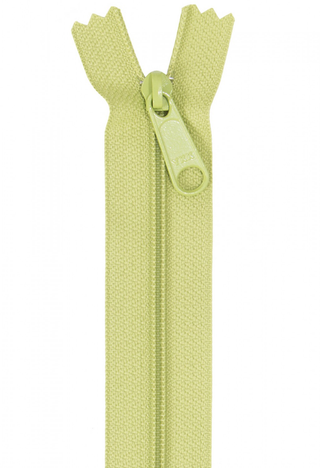 ZIPPER, 24" APPLE GREEN #200, BY ANNIE