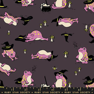 FREAKY FAMILIARS FROGMILIAR EGGPLANT RS5192-15