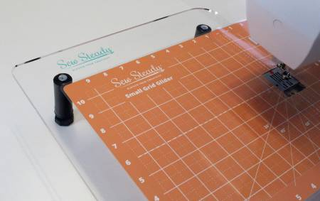 GRID GLIDER 11IN X 14IN - SEW STEADY