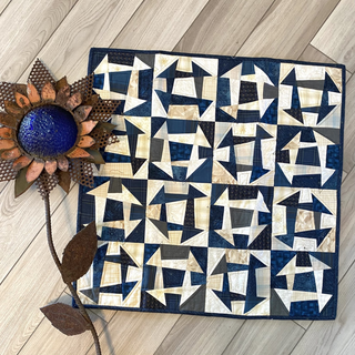 HAPPY DASH--CRAZY SISTER III (PATTERN, TEMPLATE AND FABRIC FOR TOP INCLUDED, NO BINDING)