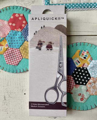 3 HOLES MICORSERRATED MEDIUM SCISSORS - APLIQUICK