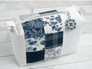 NANTUCKET SUMMER CHARM BAG WITH PATTERN