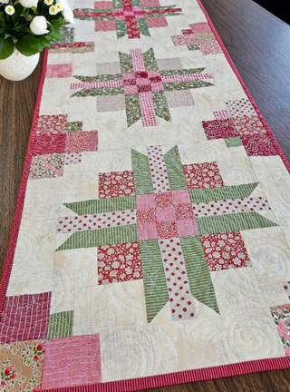 BOWEN TABLE RUNNER KIT WITH PATTERN