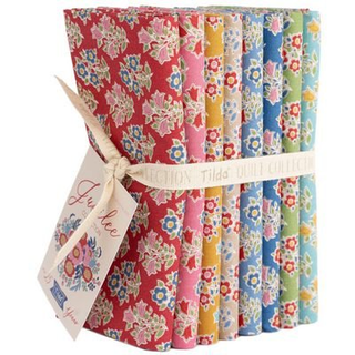 JUBILLE TILDA FAT QUARTER BUNDLE 8 PCS