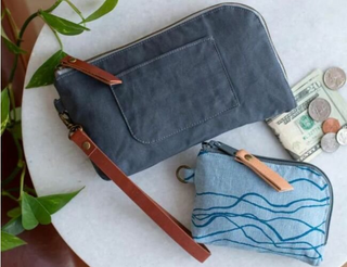 YARROW WRISTLET & POUCH AG-551